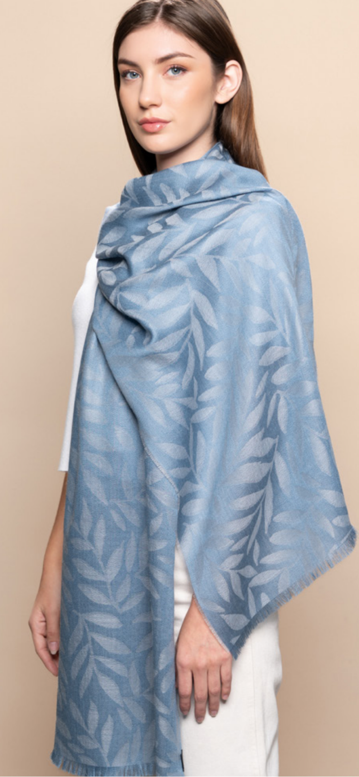 Leaf Jacquard Alpaca & Silk Scarf – Elegant & Lightweight