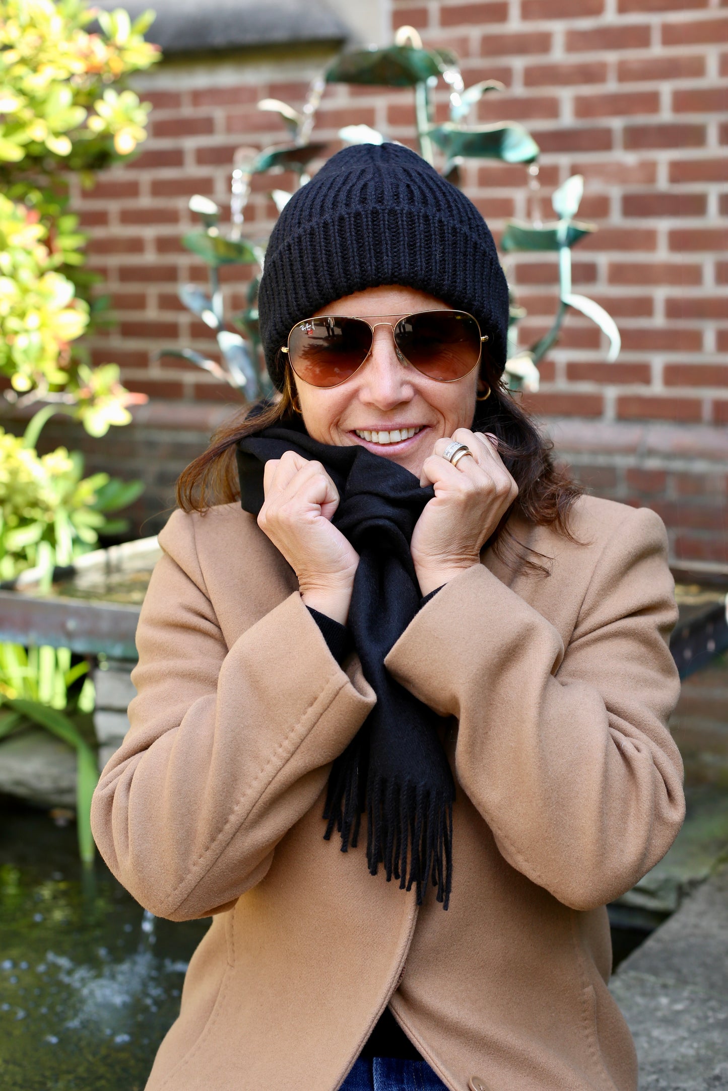 Alpaca Fringed Scarf –Black